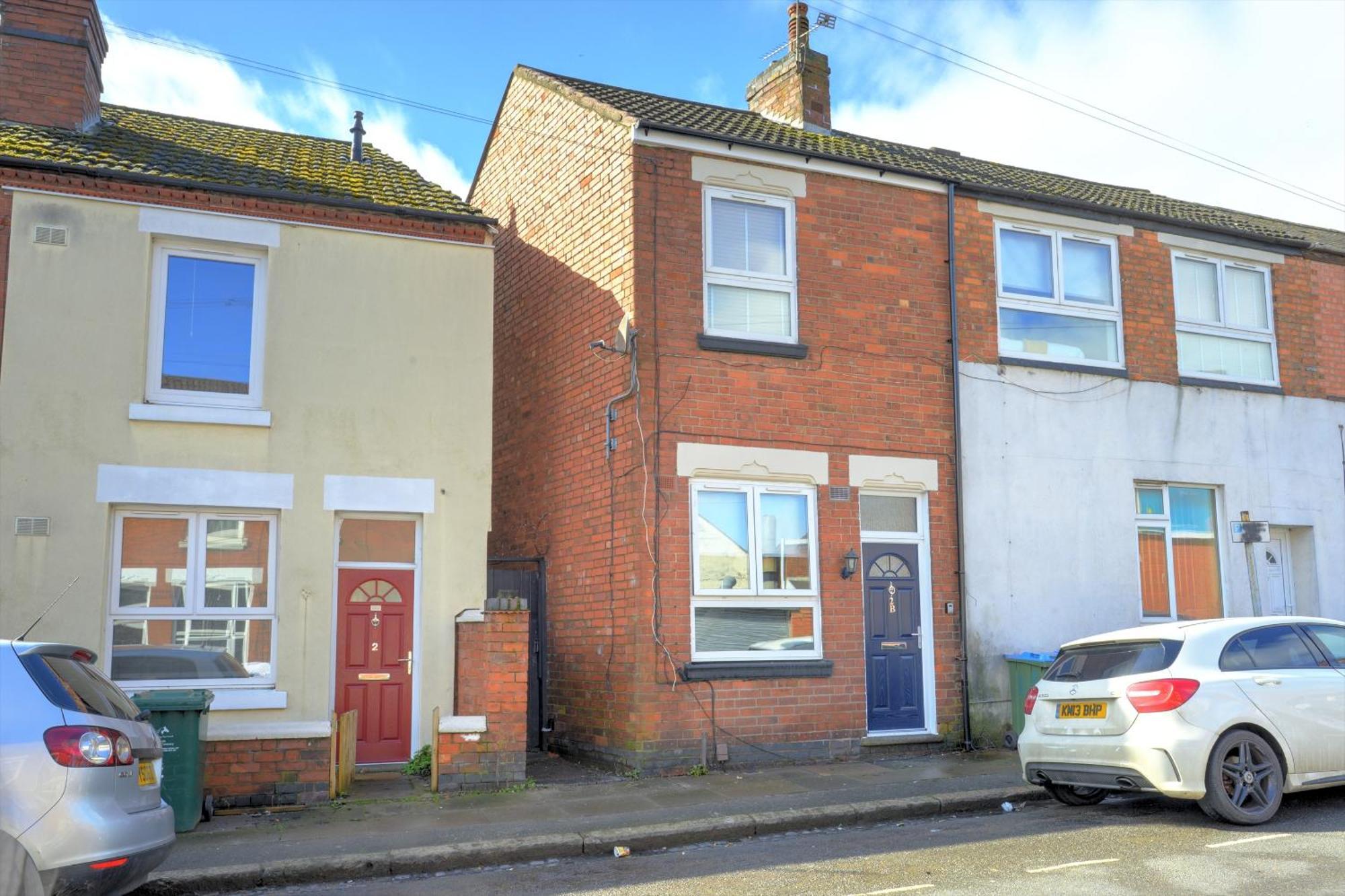 4 Bedrooms Homely House With Garden- Sleeps 9 Comfortably With 6 Comfortable Beds, Free Street Parking, Business Travellers, Contractors, & Holiday-Goers, Coventry, Near All Major Transport Links In Coventry And Motorway Exterior foto